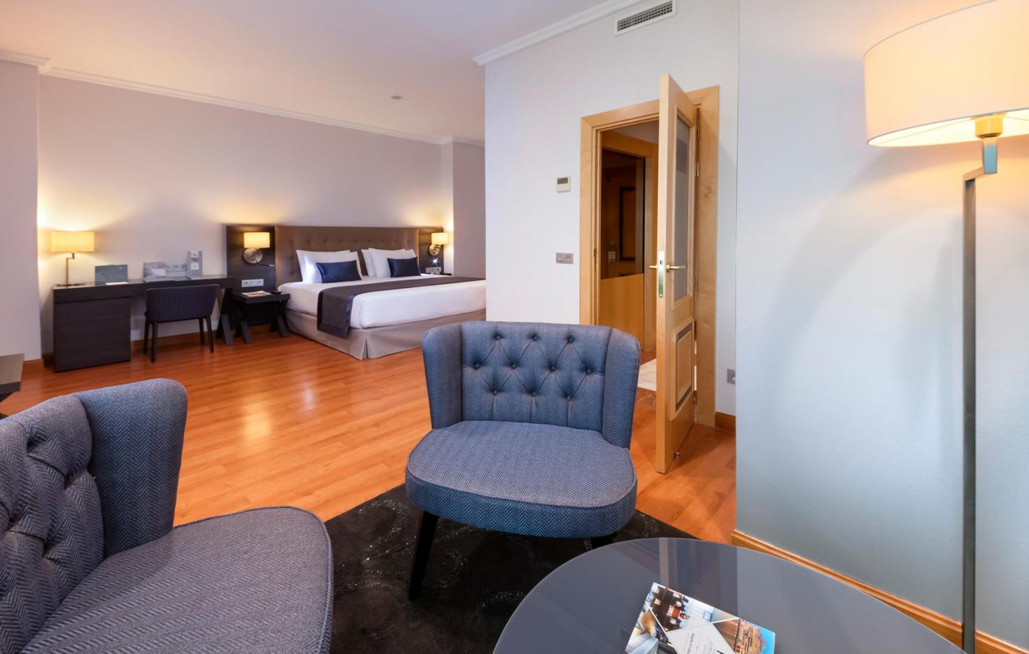 Triple Room,710992195:JPEG